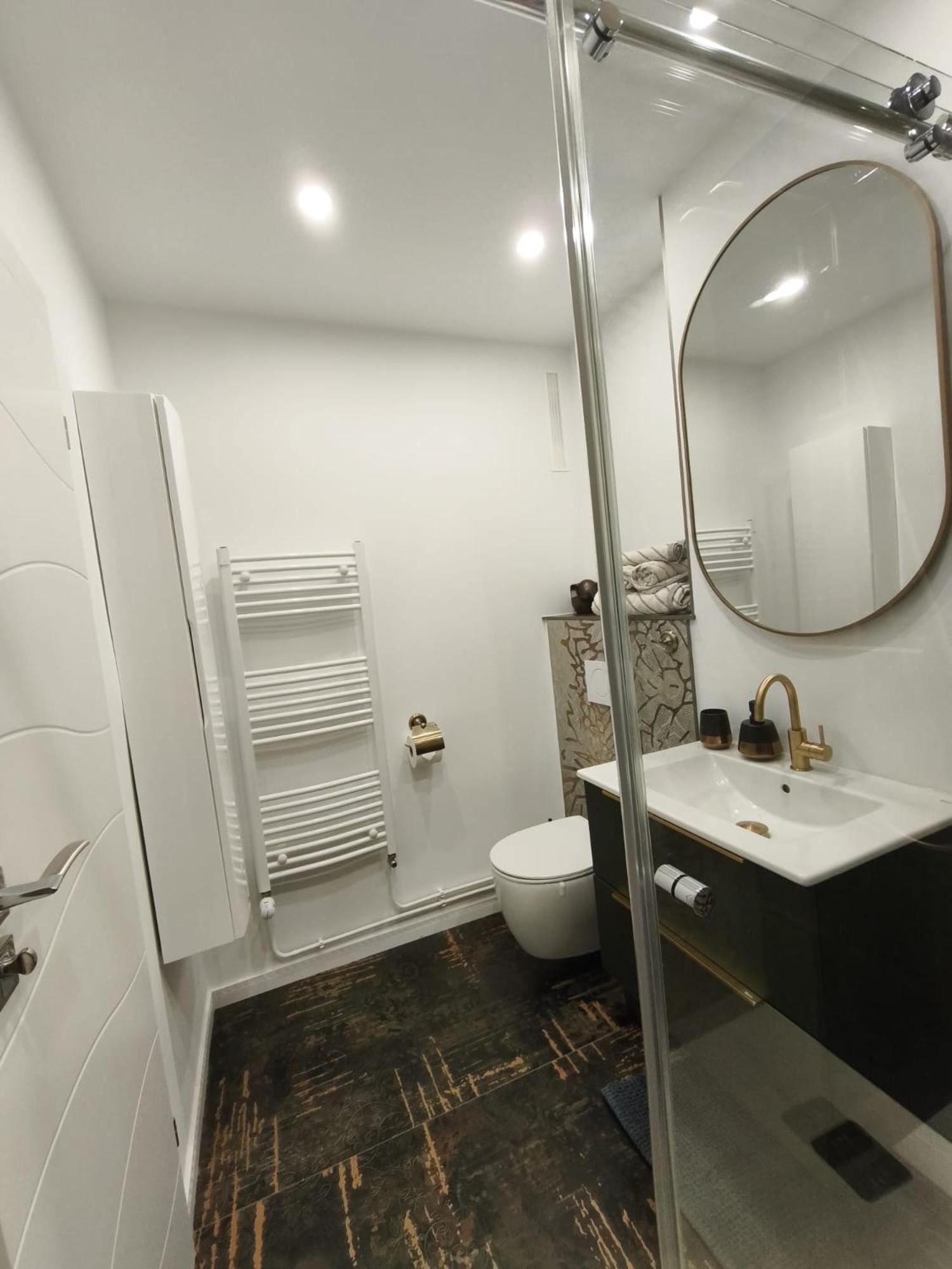 Studio Lux, Elegant & Confortabil Brasov Luaran gambar