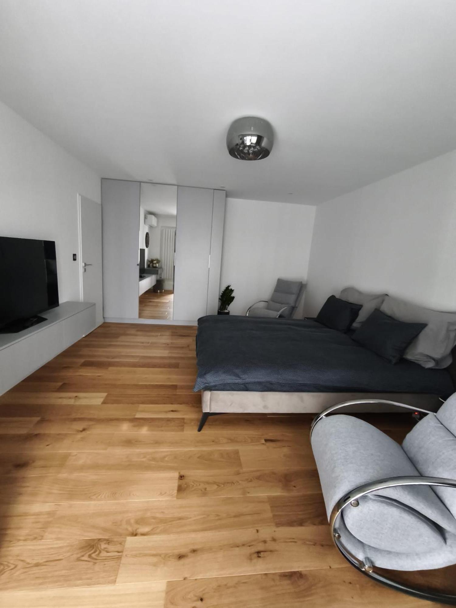 Studio Lux, Elegant & Confortabil Brasov Luaran gambar